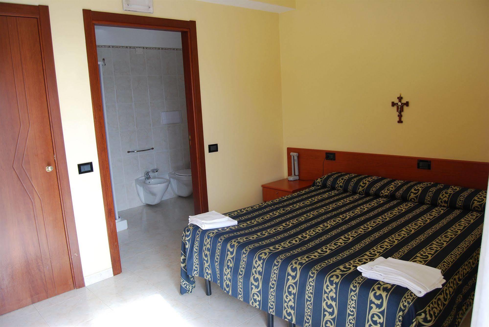 Hotel Il Chierichetto San Giovanni Rotondo Buitenkant foto